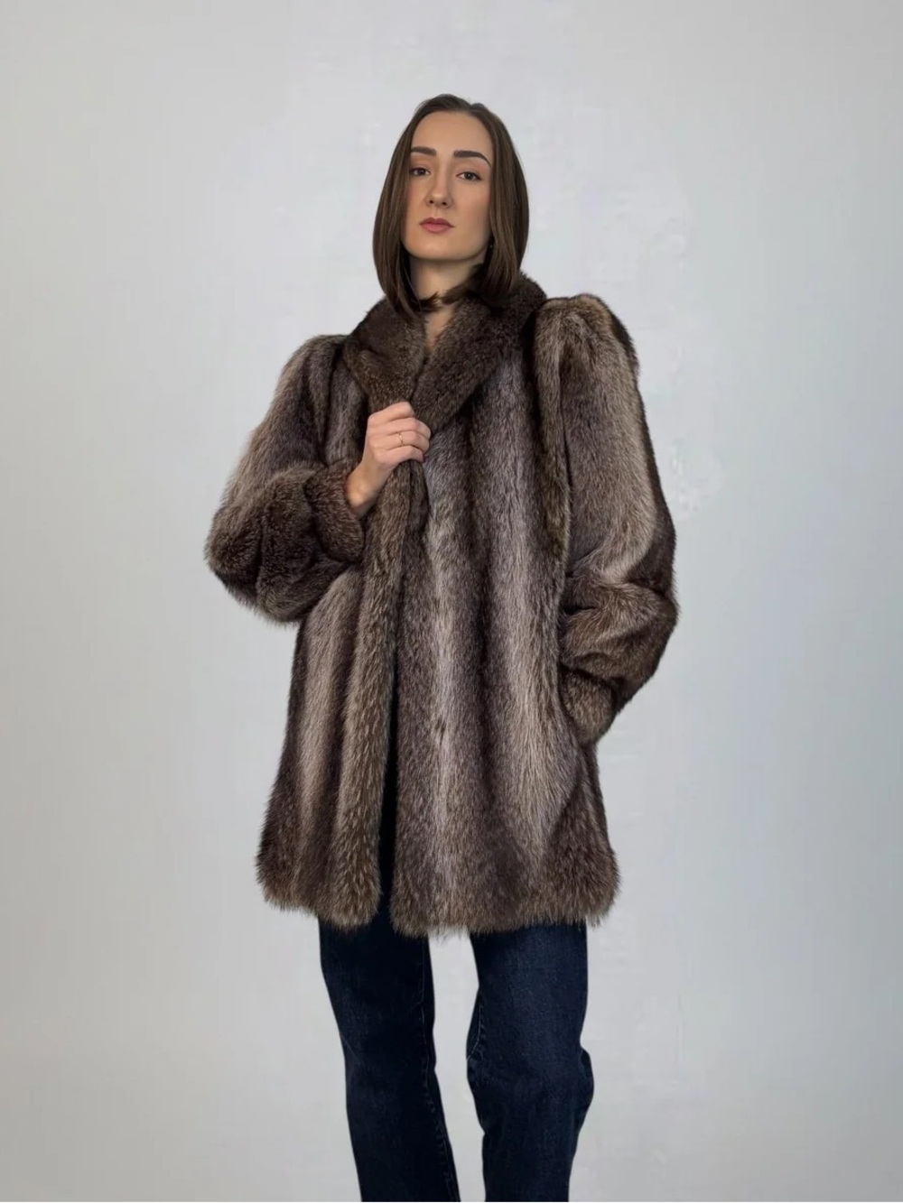 Luxurious Vintage Natural Raccoon Jacket - Picture 2 of 6